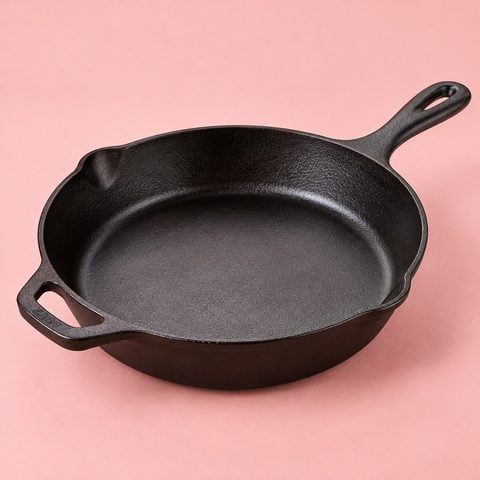 Cast iron skillet